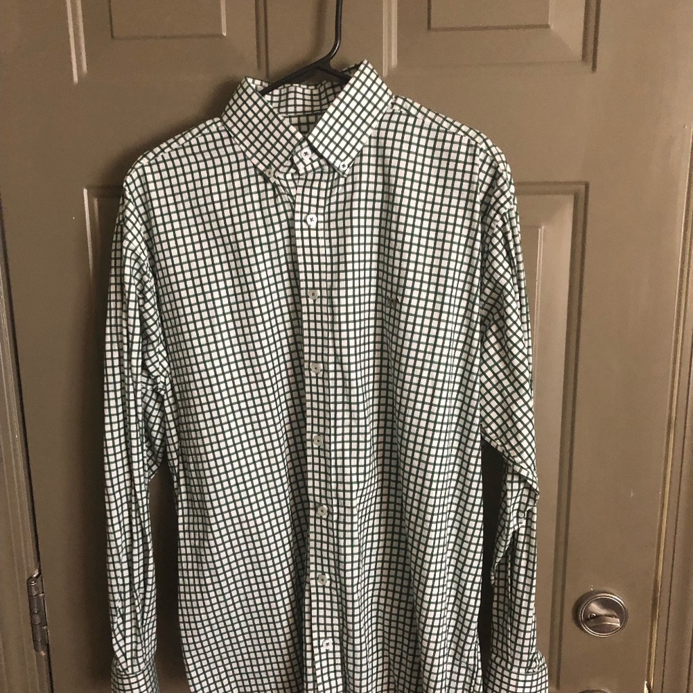 Men’s casual dress shirt